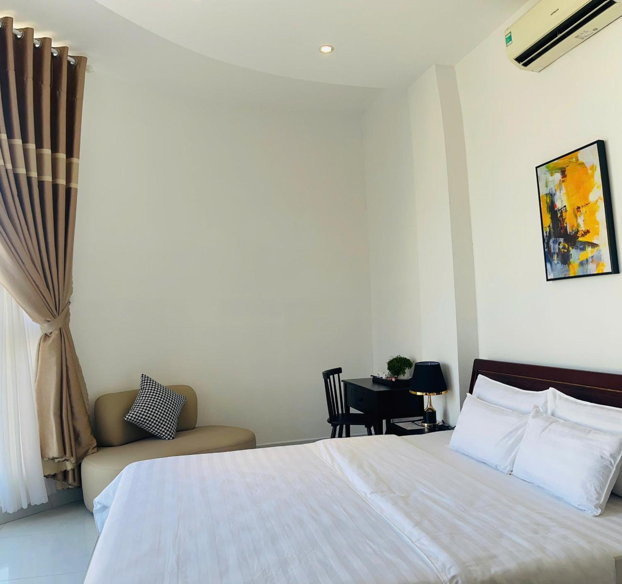 Khach San Romo Hotel Quảng Ngãi Exterior photo