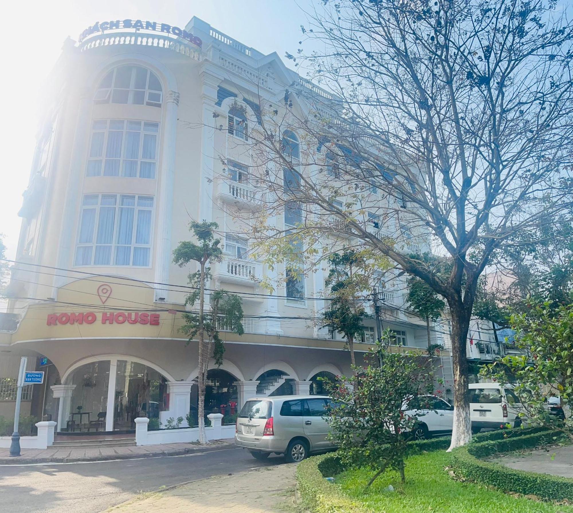Khach San Romo Hotel Quảng Ngãi Exterior photo